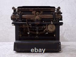 MxZNr8 Antique Titania Berlin No. 3 Design Typewriter Vintage circa 1900